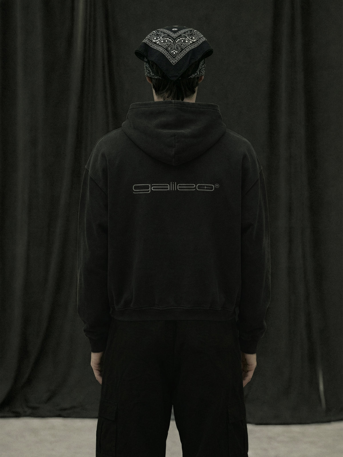 V4